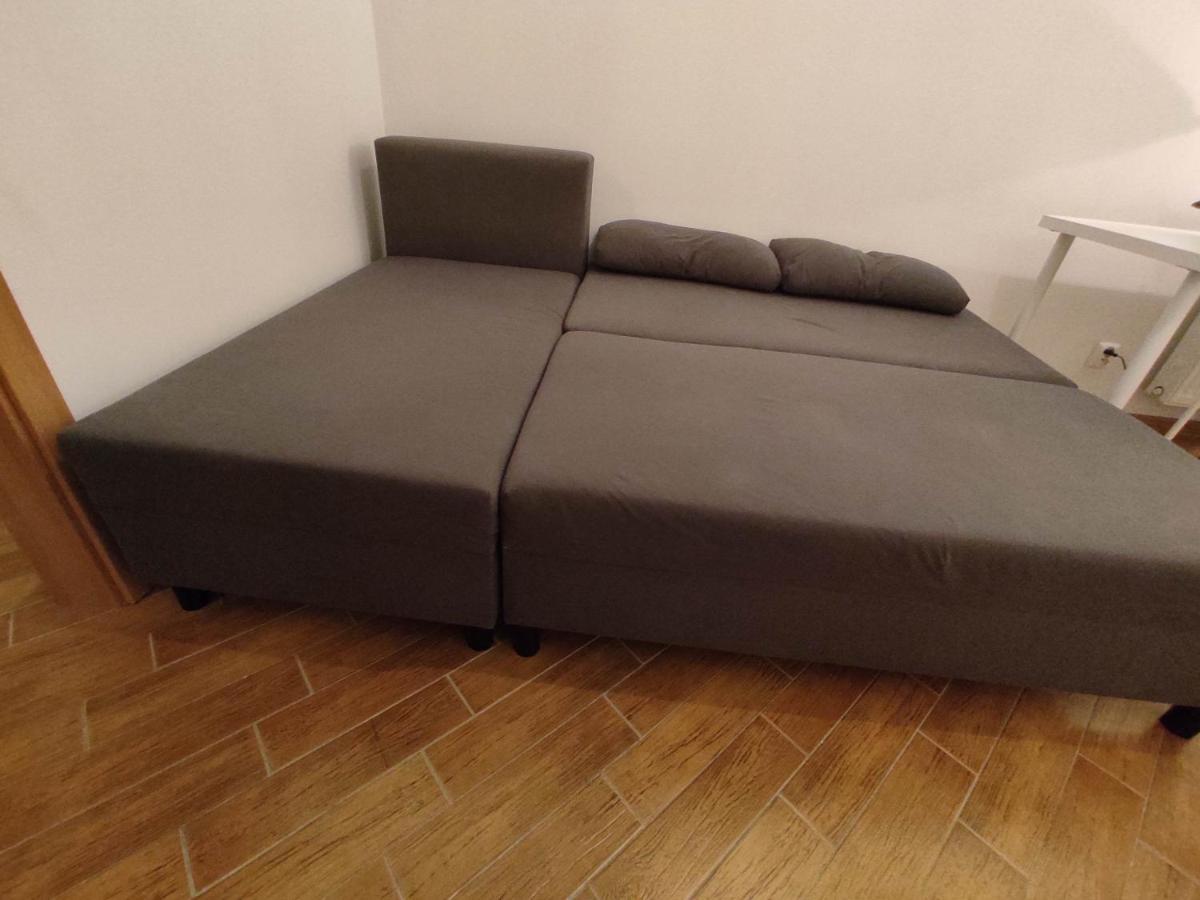 Nice Room With 2 Shared Bathrooms ,Wc , 2Km To Old Town -100M From Metro Szwedzka Warsaw Exterior photo
